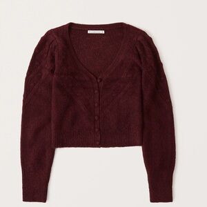 Abercrombie & Fitch Cropped Knit Cardigan – Burgundy (XS)